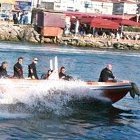 Poşetle Petrol Çıkardık Köpekbalığıyla Karşılaştık