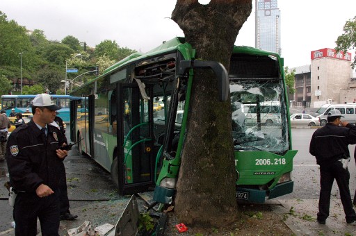 Toplu Taşıma Faciası 3 Can Aldı