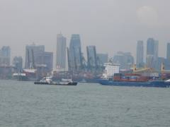 Singapur’a giden gemi kayboldu