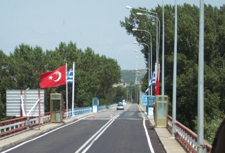 İpsala&#039;da İki Tır&#039;da Kaçak Mal