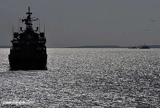 İran, Hürmüz Boğazı’nda Alıkoyduğu Gemiyi Bıraktı