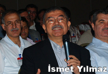 "Denizcilerin ufku açıktır, uzağı görürler"