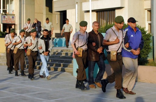 İzmir'de Bir Grup Kaçak Daha