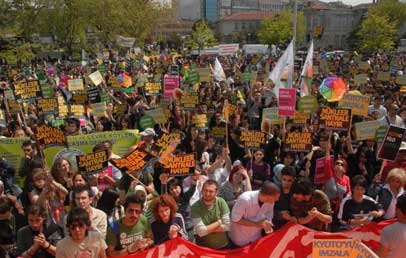Kadıköy&#039;de &#039;Kyoto İmzalansın&#039; mitingi