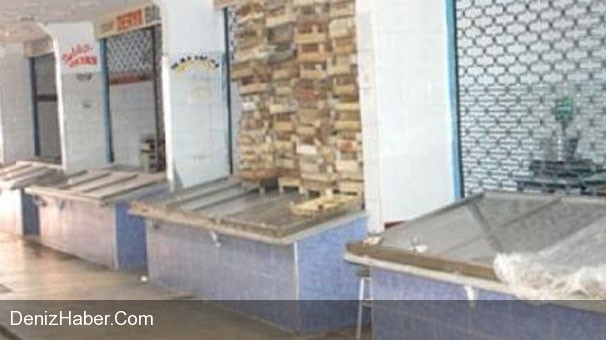 Fırtına Nedeniyle Tezgahlar Boş Kaldı