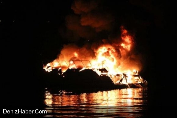 Kartal&#039;da Lüks Yat Alev Alev Yandı