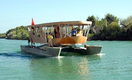 Denizde Sallanmayan Katamaran Yaptılar