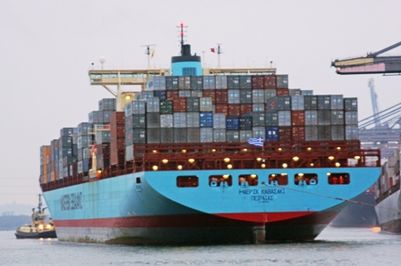 Yunanlılardan Konteynır Atağı