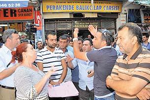 Kemeraltı Balıkçıları Dükkanlardan Çıkarıldı