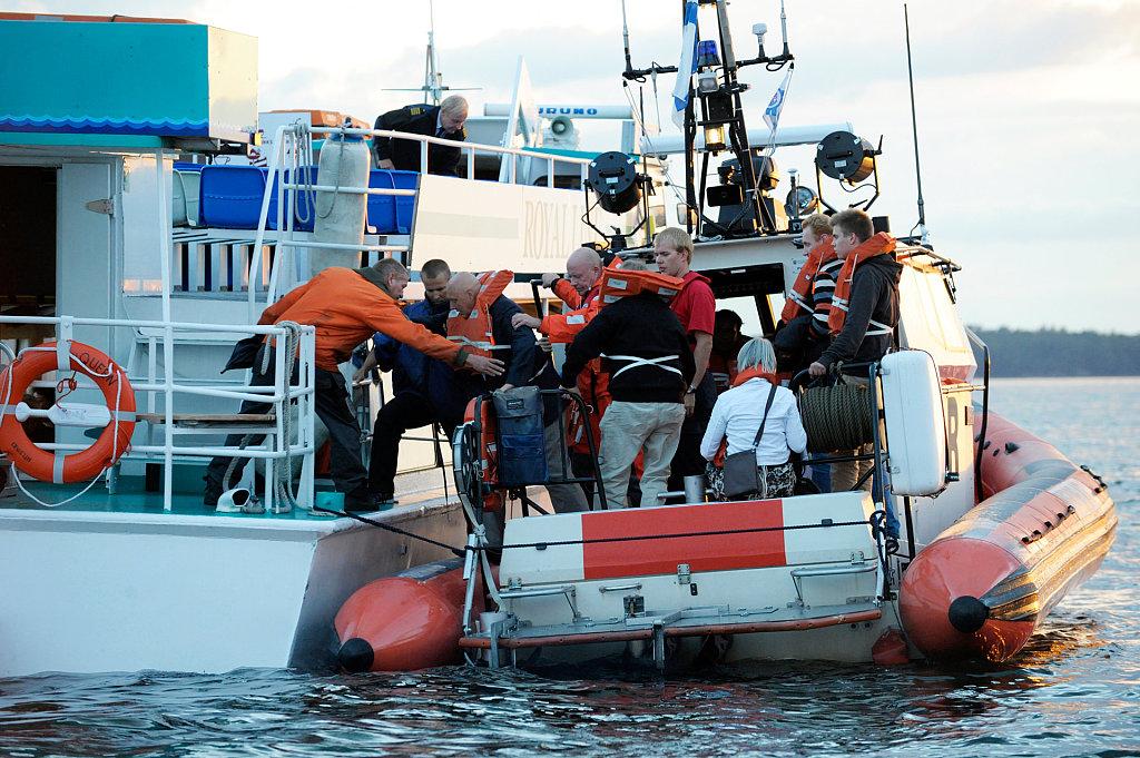 Kaptan Tuvalette Kilitli Kalınca...