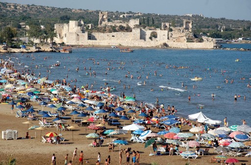 Denizin Üstünde Bir Dünya