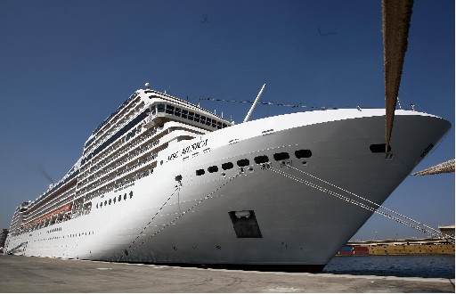 Otelde Yer Yok Gemide Kalalım