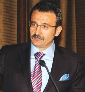 Kürşat Tüzmen Görevinden Ayrıldı