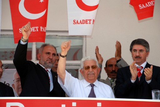 "ABD Savaş Gemileri Mama Mı Taşıyor?"