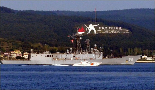 Kriz Yaratan ABD Savaş Gemisi Boğaz&#039;da