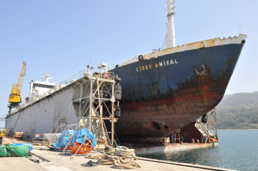 İnebolu Tersanesine Ilk Gemi Geldi