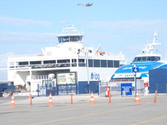 Şiddetli Lodos Deniz Ulaşımını Felç Etti