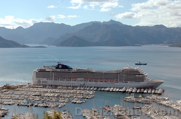 MSC Magnifica Marmaris&#039;e Sığındı