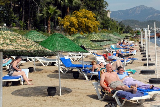 Marmaris Denizin Tadını Çıkarıyor