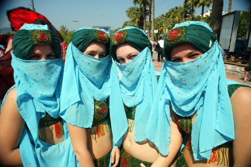 Marmaris'te Denizcilik ve Bahar Şöleni