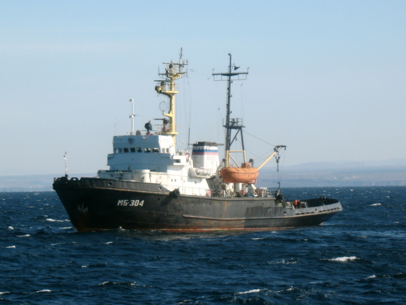 Rus Askeri Gemisi Çanakkale'den Geçti