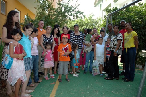 ABD'li askerlerden engelli çocuklara ziyaret.