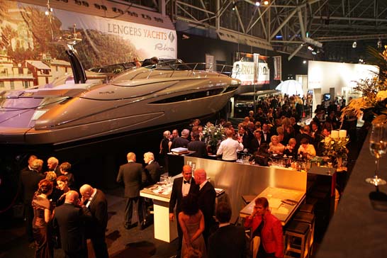 &#039;Milyoner Fuarı&#039; CNR&#039;da Açıldı