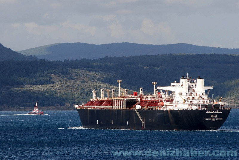 Mustefa Ben Boulaid Boğazdan Geçti