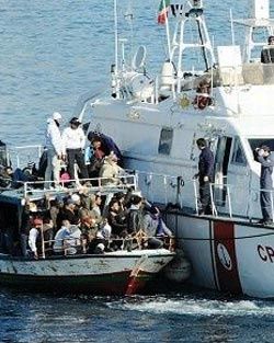 Jet Sosyetenin Adasında Mülteci Tsunamisi