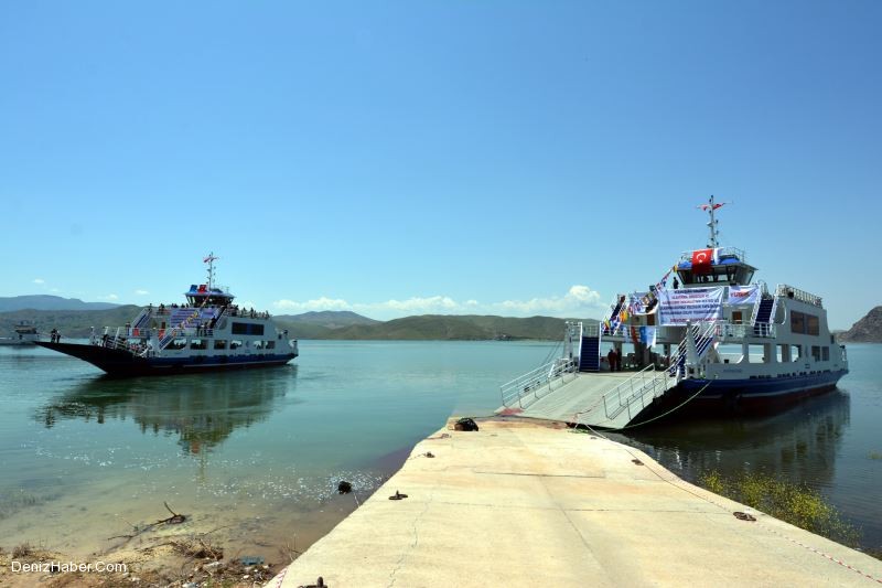 'Murat' ve 'Bayram Baba' suya indirildi