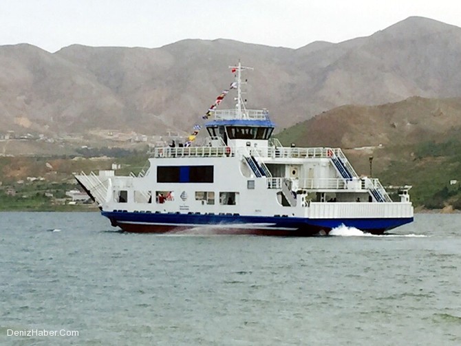 YÜTEK Gemi İnşa, M/F Murat feribotunu suya indirdi