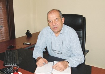 Tamire Gemi Getiriyor, Prefabrik Ev İhraç Ediyor