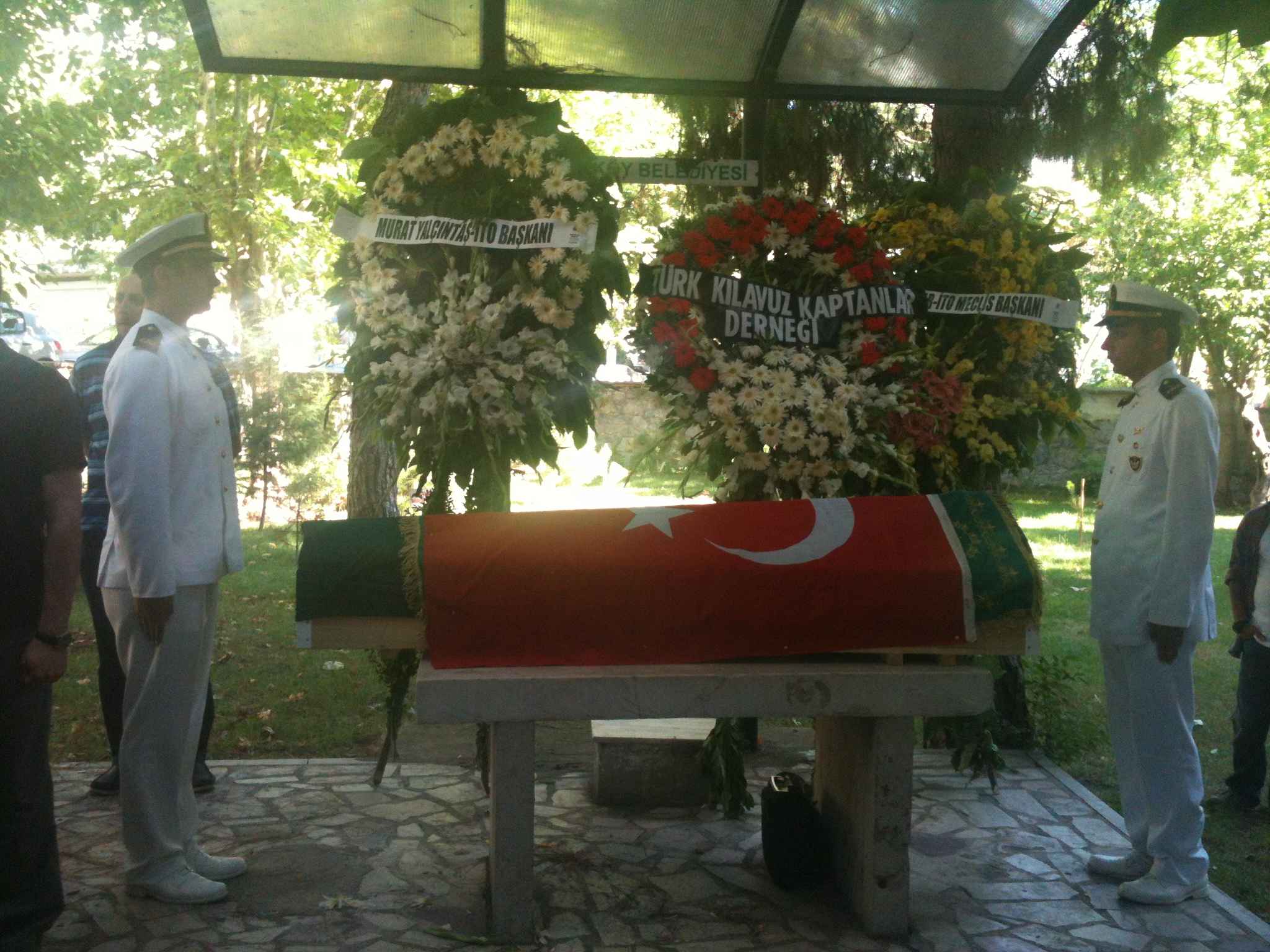 Necmettin Hoca Ebediyete Uğurlandı