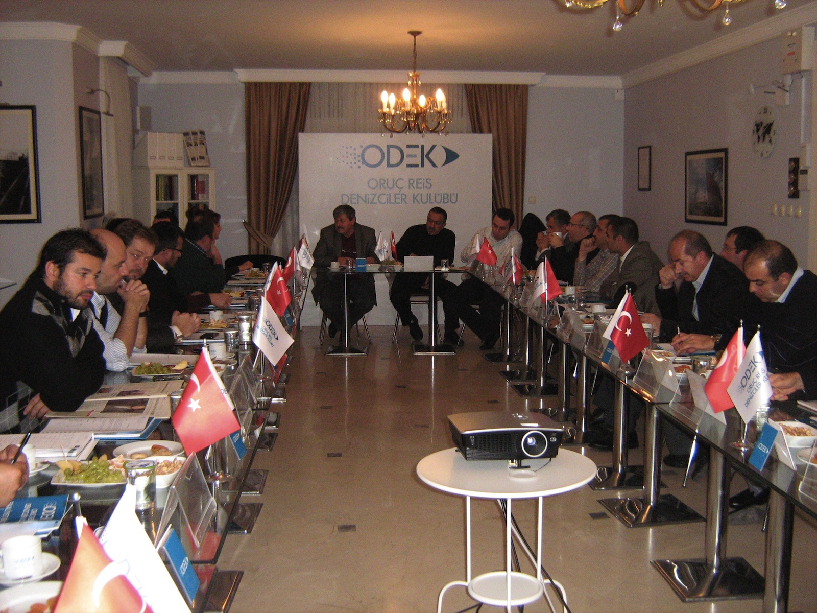 Yalova Tersanelerinin Geleceği Tuzla&#039;ya Bağlı