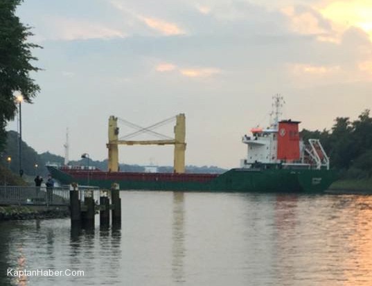 Türk Gemisi "M/V OFMAR" Kiel Kanalında karaya oturdu