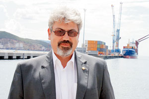 Bu liman 11 yılda 900 imzayla açıldı