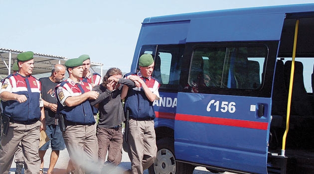 Ücret: 6.000 Dolar Sonuç: Kamaraya Kilitlenmek