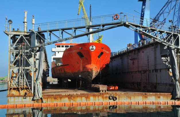 İnebolu Tersanesinde Gemi Onarımları