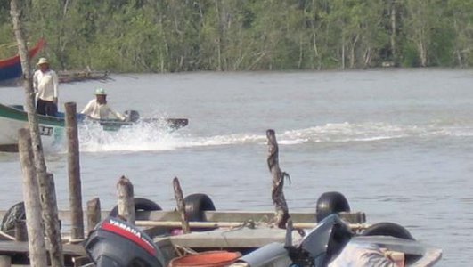 Oy Pusulalarını Taşıyan Tekne Battı