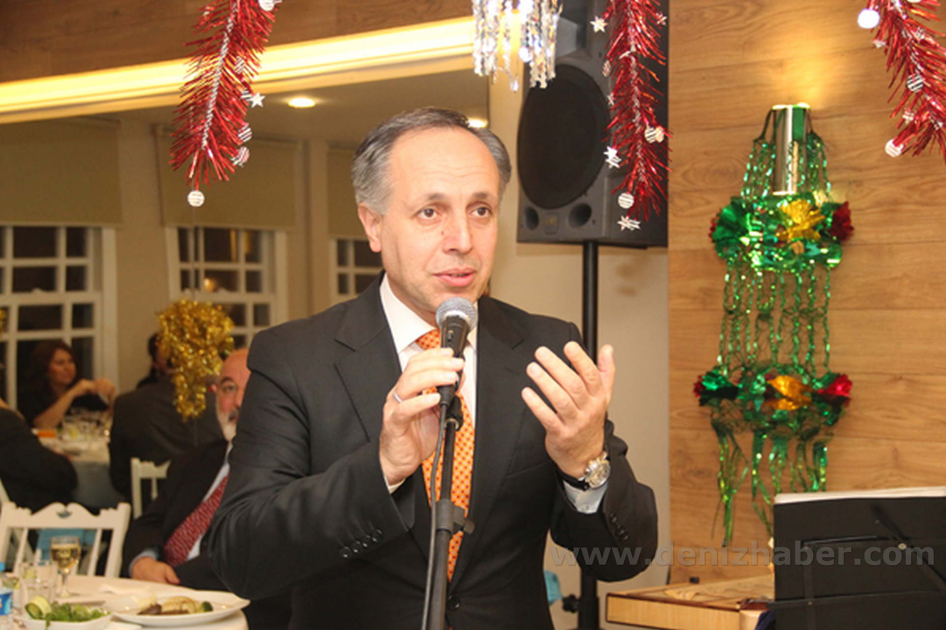 Acenteler &quot;Özlem Yemeğinde&quot; Buluştu