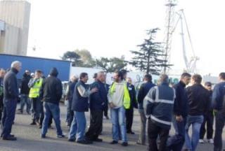 Poti Limanını Grev Felç Etti