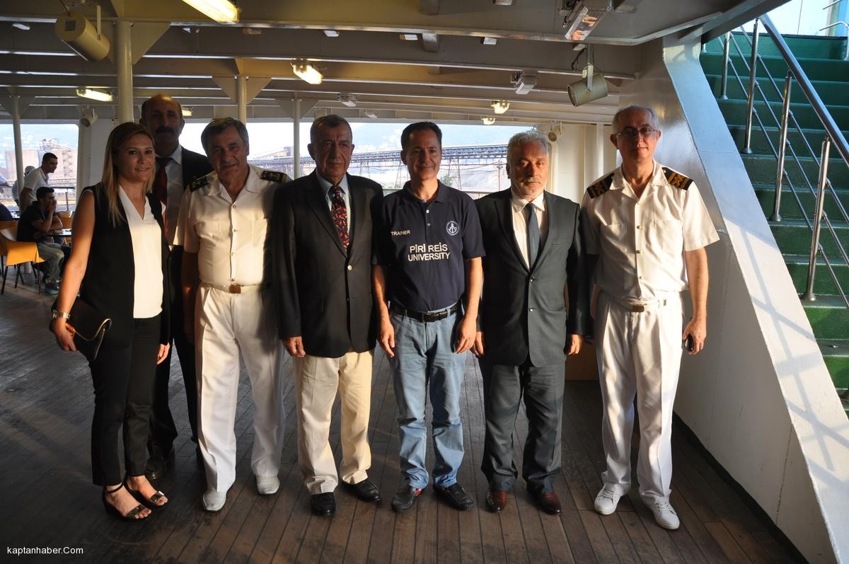 Piri Reis Üniversitesi Eğitim Gemisi Ereğli'de