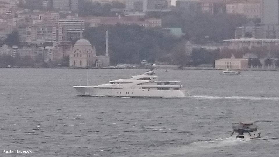 Putin&#039;in Yatı &quot;Graceful&quot; Boğazdan Geçti