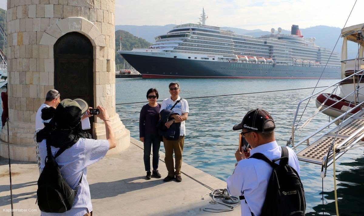 Dev kruvaziyer &quot;Queen Victoria&quot; Marmaris&#039;te