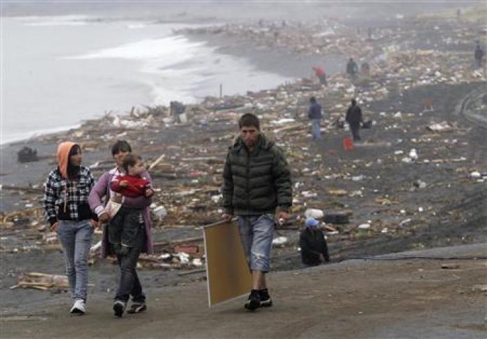 DenizTV: Deprem Sonrası Şili Limanı Darmadağın