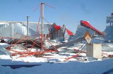 Rüzgar ve Kar Fabrika Yıktı