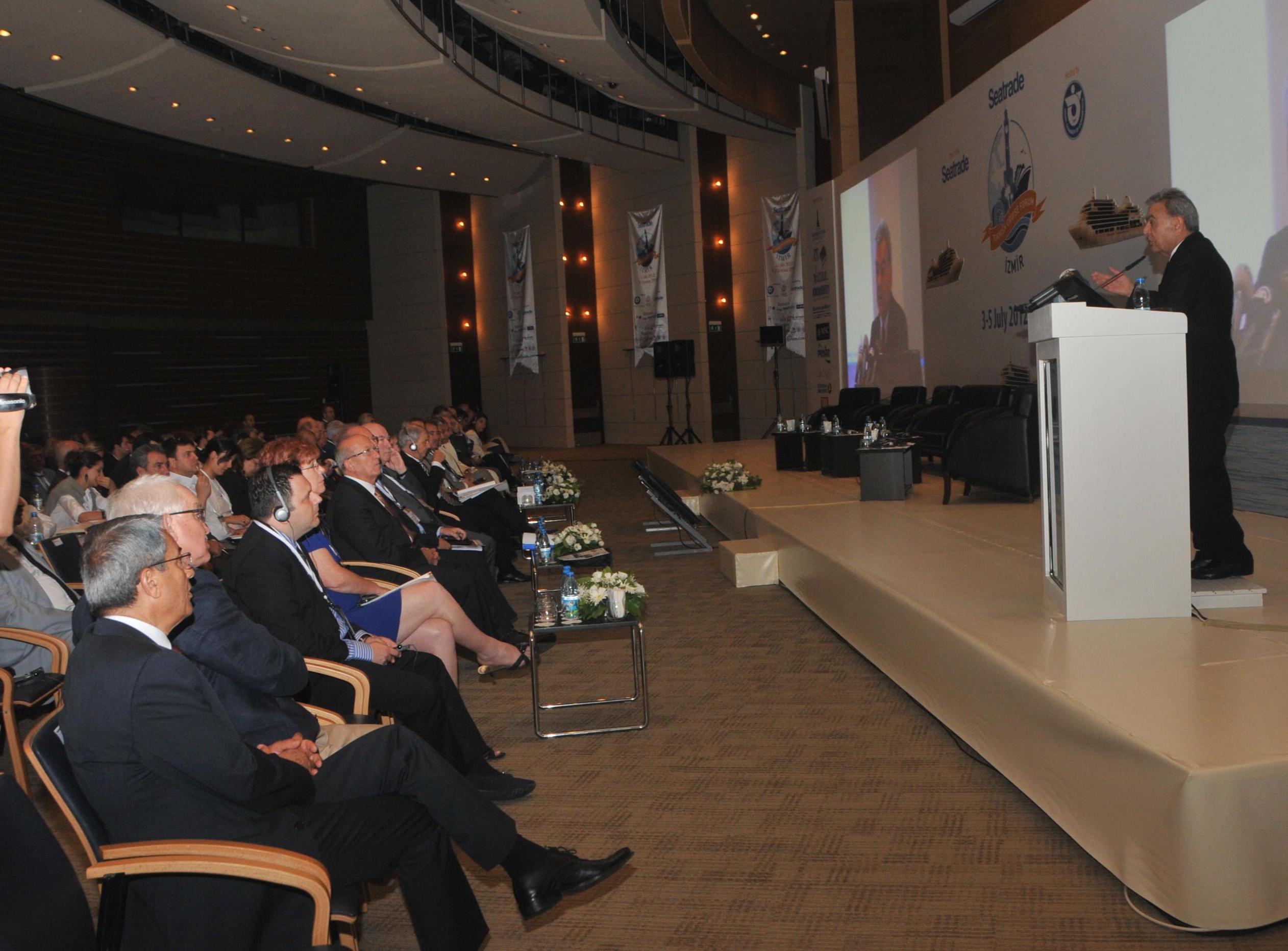 &quot;Kruvaziyer Zirvesi&quot; İzmir’de Başladı