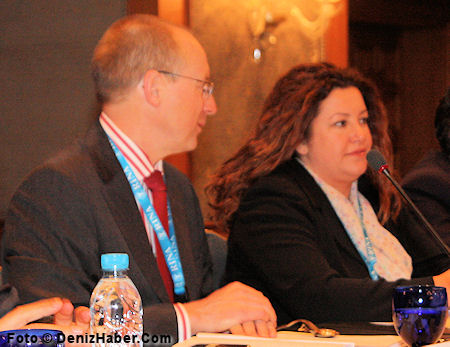 Kaptanoğlu'ndan Moderatöre "One Minute"