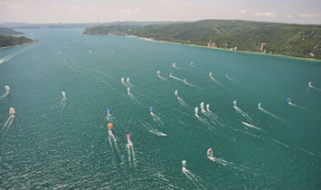 Yelkenliler Boğaz'da Yarıştı