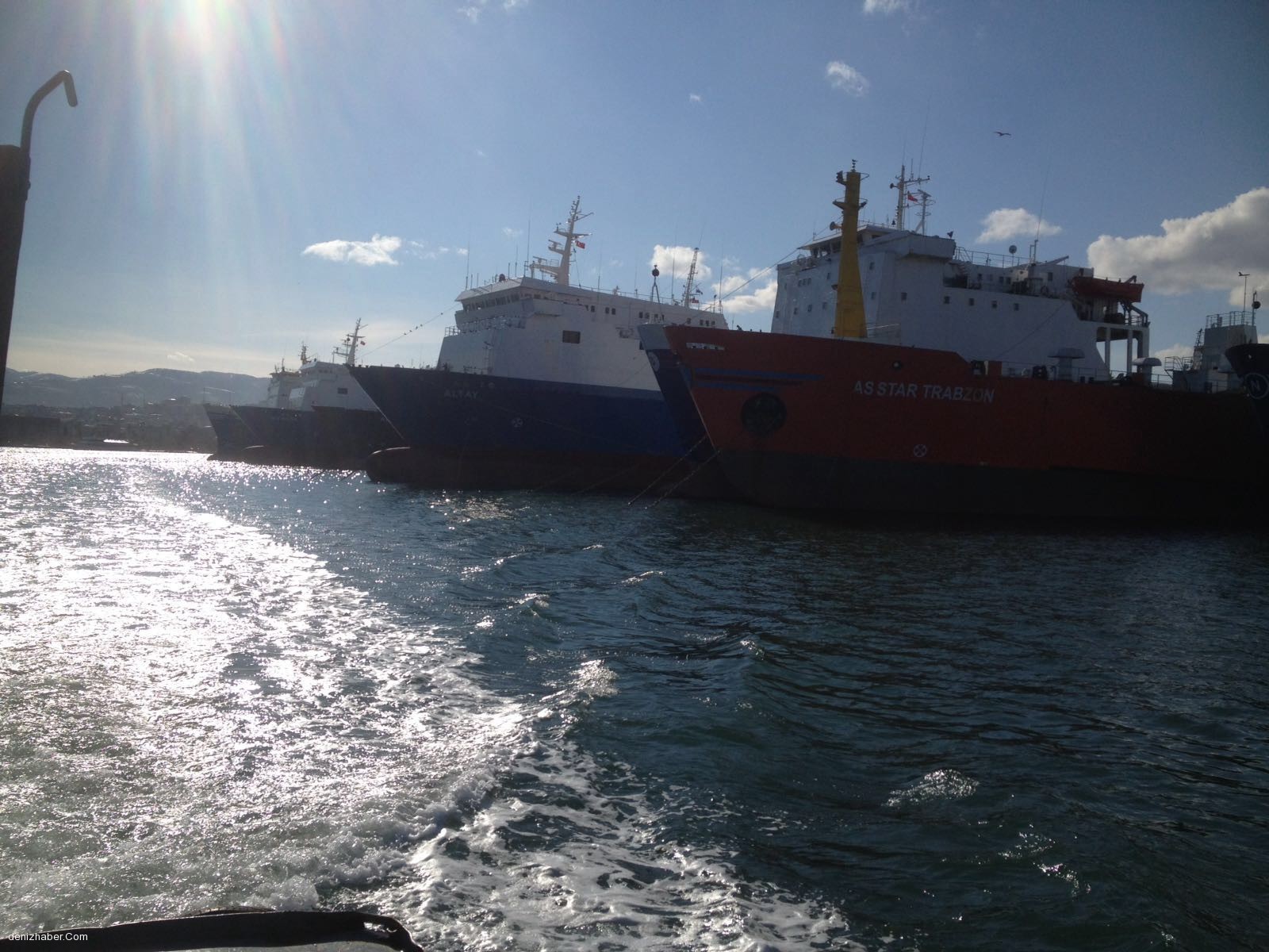 Onlarca Gemi Samsun Limanında Bekliyor!